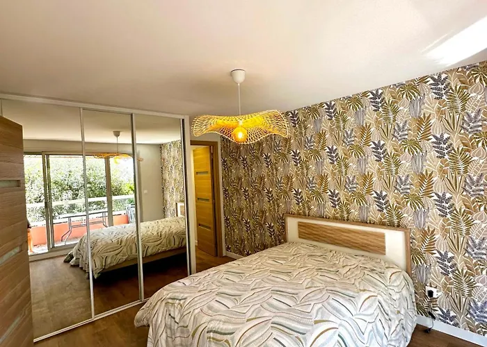 公寓 Superbe 2 Pieces Avec Piscine *